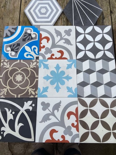 Wall and floor tiles - floor,
